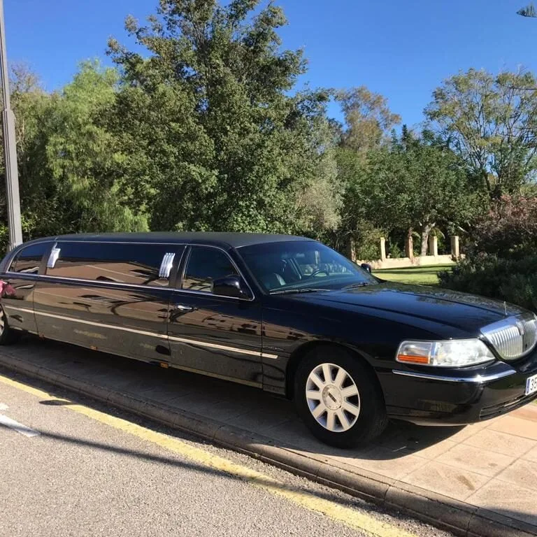 Alquiler limusina lincoln Palma despedidas