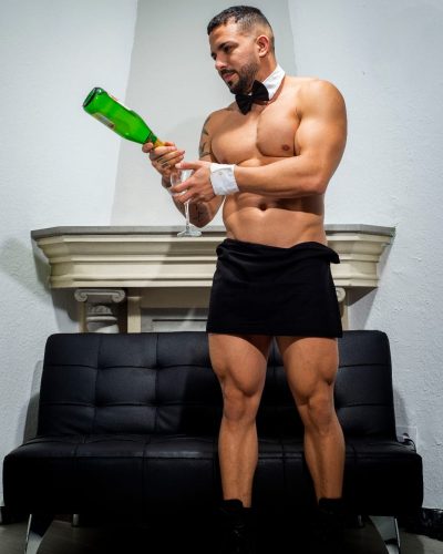 Stripper chico en Arenal para fiestas